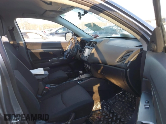 2019 Mitsubishi Outlander ES z VIN JA4AP3AU3KU029596, wystawiony jako IAAI lot #41381087 z przebiegiem 59 912 mil mil oraz . Historia ofert i sprzedaży dostępna na DreamBid. Obrazek 5.