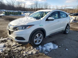 2021 Honda HR-V LX with VIN 3CZRU6H37MM719742, listed as a Copart auction lot 45638215 with 129,549 mi miles and Non Repairable. Bid and sale history available at carsss.com. Image 1.