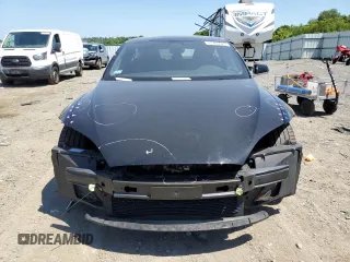 2021 Tesla Model S Long Range Plus z VIN 5YJSA1E29MF417453, wystawiony jako Copart lot #61480025 z przebiegiem 83 526 mil mil oraz Szkoda całkowita • Salvage title. Historia ofert i sprzedaży dostępna na DreamBid. Obrazek 5.