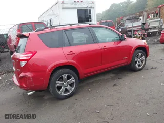 2011 Toyota RAV4 Sport with VIN JTMRF4DV2B5049788, listed as a IAAI auction lot 40578883 with 203,848 mi miles. Bid and sale history available at carsss.com. Image 4.