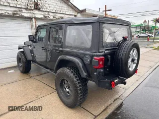 2018 Jeep Wrangler Unlimited Sport with VIN 1C4HJXDG8JW166409, listed as a Copart auction lot 71764992 with 33,521 mi miles and . Bid and sale history available at DreamBid. Image 3.