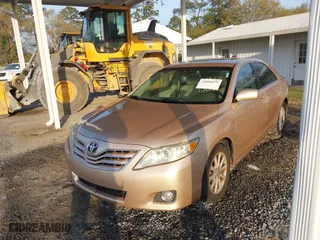 2011 Toyota Camry LE with VIN 4T1BK3EK2BU619656, listed as a IAAI auction lot 41896979 with 200,685 mi miles. Bid and sale history available at carsss.com. Image 17.