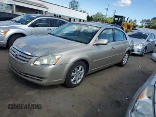 2006 Toyota Avalon XL z VIN 4T1BK36B76U110313, wystawiony jako Copart lot #59025675 z przebiegiem 113 497 mil mil oraz Szkoda całkowita • Salvage title. Historia ofert i sprzedaży dostępna na DreamBid. Obrazek 1.