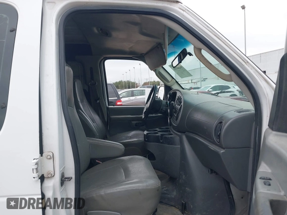 2008 Ford Econoline Cargo Commercial with VIN 1FTNS24L68DA24209, listed as a IAAI auction lot 41206100 with 211,288 mi miles and . Bid and sale history available at DreamBid. Image 5.