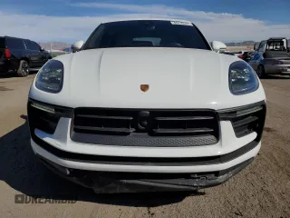 2023 Porsche Macan with VIN WP1AA2A59PLB10768, listed as a Copart auction lot 49745285 with 42,800 mi miles and Salvage Title. Bid and sale history available at carsss.com. Image 5.