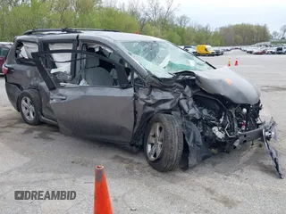 2018 Toyota Sienna LE Auto Access Seat with VIN 5TDKZ3DC7JS940573, listed as a IAAI auction lot 42166237 with Not provided miles and . Bid and sale history available at DreamBid. Image 1.