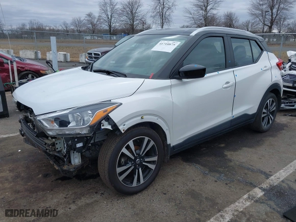 2018 Nissan Kicks SR with VIN 3N1CP5CU0JL510389, listed as a IAAI auction lot 41710875 with 48,001 mi miles. Bid and sale history available at carsss.com. Image 18.