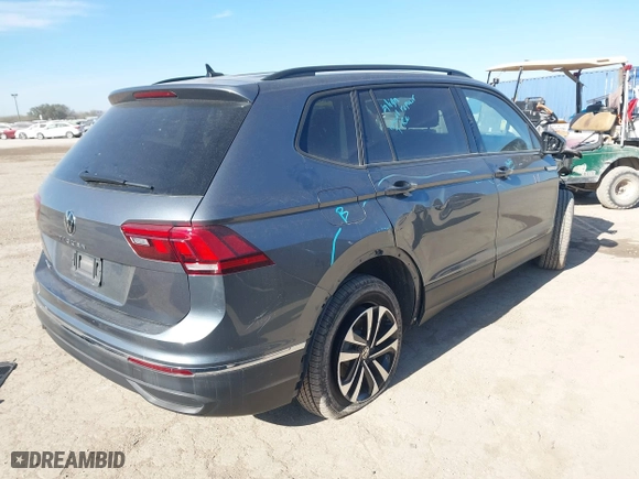 2022 Volkswagen Tiguan S with VIN 3VV1B7AXXNM164123, listed as a IAAI auction lot 41359724 with 18,721 mi miles. Bid and sale history available at carsss.com. Image 4.