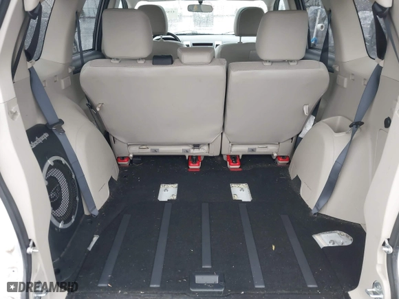 2011 Mitsubishi Outlander SE with VIN JA4AS3AW3BU019148, listed as a IAAI auction lot 41851004 with 88,989 mi miles. Bid and sale history available at carsss.com. Image 18.