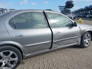 2003 Nissan Maxima GLE z VIN JN1DA31A83T411224, wystawiony jako IAAI lot #41905714 z przebiegiem Nie podano mil oraz . Historia ofert i sprzedaży dostępna na DreamBid. Obrazek 6.
