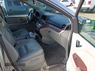 2008 Honda Odyssey Touring с VIN 5FNRL38828B083308, выставлен на аукционе IAAI как лот 42466546 с пробегом 209 059 миль миль и . История ставок и продаж доступна на DreamBid. Изображение 5.