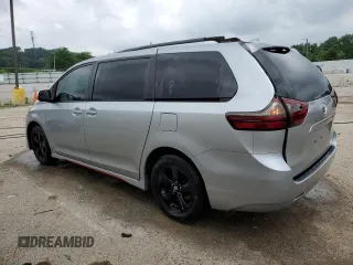 2020 Toyota Sienna LE Auto Access Seat с VIN 5TDKZ3DC1LS040092, выставлен на аукционе Copart как лот 61217895 с пробегом 88 849 миль миль и Списание • Salvage title. История ставок и продаж доступна на DreamBid. Изображение 2.