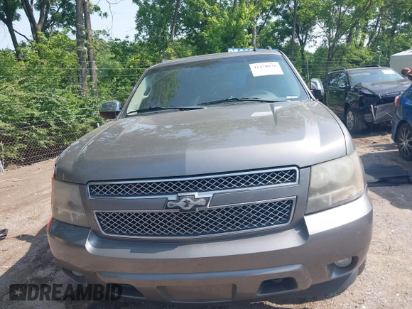 2009 Chevrolet Avalanche z VIN 3GNFK32YX9G201915, wystawiony jako IAAI lot #42470876 z przebiegiem 244 241 mil mil oraz . Historia ofert i sprzedaży dostępna na DreamBid. Obrazek 12.