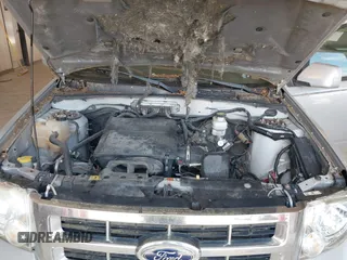 2011 Ford Escape Limited с VIN 1FMCU0EG3BKB39596, выставлен на аукционе IAAI как лот 42622102 с пробегом 179 758 миль миль и . История ставок и продаж доступна на DreamBid. Изображение 10.