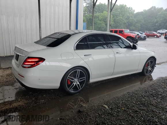 2017 Mercedes-Benz E 300 Luxury with VIN WDDZF4JBXHA108666, listed as a Copart auction lot 60083615 with 84,705 mi miles and Salvage title. Bid and sale history available at DreamBid. Image 3.