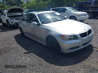 2008 BMW 3 Series 328xi with VIN WBAVC73528KP37985, listed as a IAAI auction lot 42679403 with 138,046 mi miles and . Bid and sale history available at DreamBid. Image 1.