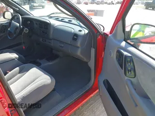 2000 Dodge Dakota Sport with VIN 1B7GL2AX0YS685498, listed as a IAAI auction lot 42069753 with 56,269 mi miles and . Bid and sale history available at DreamBid. Image 5.