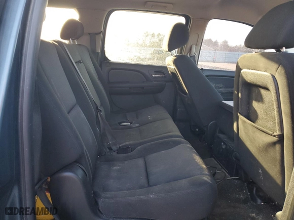 2010 Chevrolet Suburban Commercial with VIN 1GNUKHE3XAR233207, listed as a Copart auction lot 46287634 with 160,317 mi miles and Salvage Title. Bid and sale history available at carsss.com. Image 12.