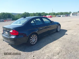2006 BMW 3 Series 325xi with VIN WBAVD13536KV06147, listed as a IAAI auction lot 42556688 with 164,737 mi miles and . Bid and sale history available at DreamBid. Image 4.