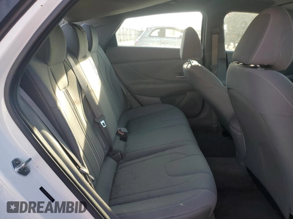 2023 Hyundai Elantra SEL z VIN 5NPLM4AGXPH095443, wystawiony jako Copart lot #46587995 z przebiegiem 38 824 mil mil oraz Szkoda całkowita • Salvage title. Historia ofert i sprzedaży dostępna na DreamBid. Obrazek 10.