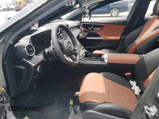 2024 Mercedes-Benz C 300 z VIN W1KAF4HB7RR178065, wystawiony jako Copart lot #55681405 z przebiegiem Nie podano mil oraz Szkoda całkowita • Salvage title. Historia ofert i sprzedaży dostępna na DreamBid. Obrazek 7.