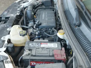 2019 Chevrolet Sonic LT z VIN 1G1JD5SB4K4135846, wystawiony jako IAAI lot #42444386 z przebiegiem 57 598 mil mil oraz . Historia ofert i sprzedaży dostępna na DreamBid. Obrazek 19.