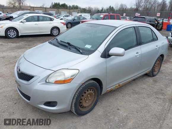 2010 Toyota Yaris с VIN JTDBT4K3XA4063583, выставлен на аукционе IAAI как лот 41943972 с пробегом 170 729 миль миль и . История ставок и продаж доступна на DreamBid. Изображение 2.