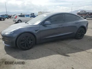 2022 Tesla Model 3 Long Range z VIN 5YJ3E1EB0NF329143, wystawiony jako Copart lot #53831905 z przebiegiem 58 503 mil mil oraz Szkoda całkowita • Salvage title. Historia ofert i sprzedaży dostępna na DreamBid. Obrazek 1.