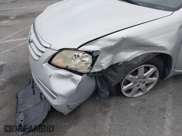 2005 Toyota Avalon XL with VIN 4T1BK36B25U036071, listed as a IAAI auction lot 42100456 with 185,898 mi miles and . Bid and sale history available at carsss.com. Image 6.