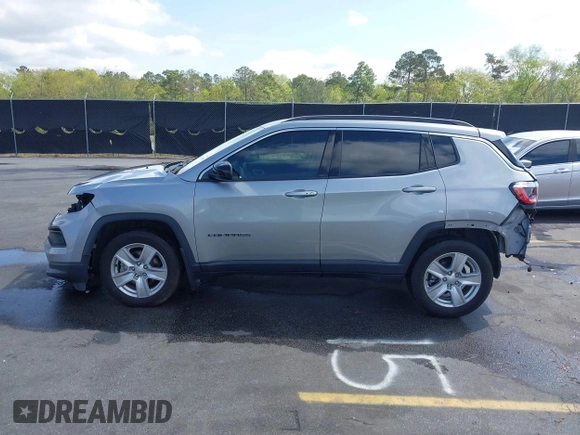 2022 Jeep Compass Latitude with VIN 3C4NJCBB3NT188428, listed as a IAAI auction lot 41930096 with 37,085 mi miles and . Bid and sale history available at DreamBid. Image 14.