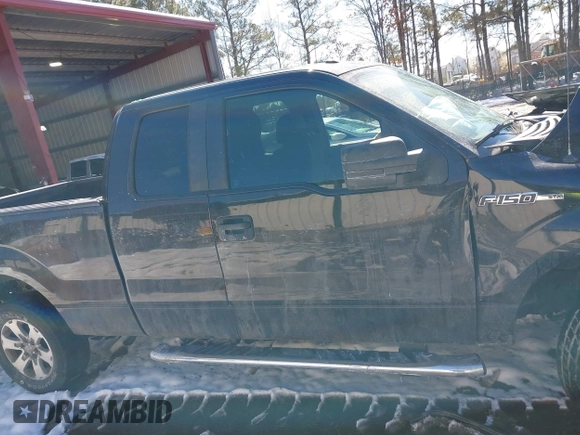2013 Ford F-150 XL with VIN 1FTFX1CF7DFD81196, listed as a IAAI auction lot 41640478 with 114,384 mi miles. Bid and sale history available at carsss.com. Image 13.