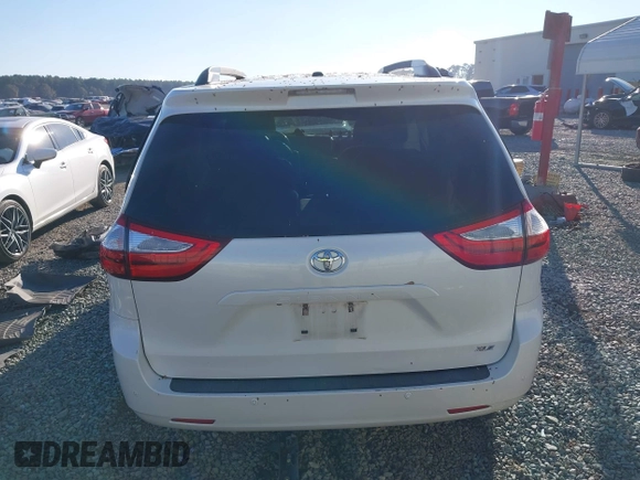2016 Toyota Sienna XLE with VIN 5TDYK3DC9GS754220, listed as a IAAI auction lot 41303870 with 152,758 mi miles. Bid and sale history available at carsss.com. Image 17.
