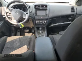 2020 Mitsubishi Outlander ES z VIN JA4AP3AU7LU001222, wystawiony jako Copart lot #59211915 z przebiegiem Nie podano mil oraz Czysty tytuł • Clean title. Historia ofert i sprzedaży dostępna na DreamBid. Obrazek 8.
