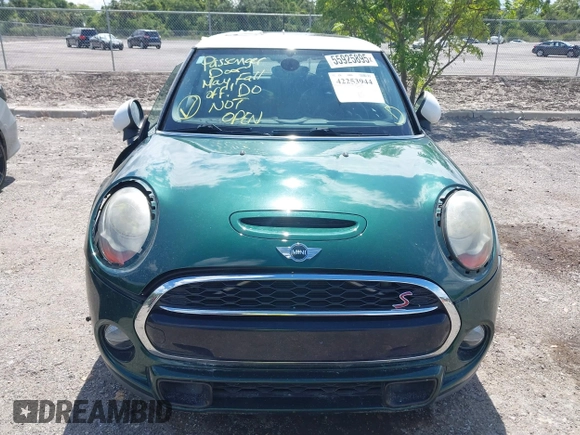2015 MINI Hardtop S z VIN WMWXP7C50F2A38545, wystawiony jako IAAI lot #42253944 z przebiegiem 74 395 mil mil oraz . Historia ofert i sprzedaży dostępna na DreamBid. Obrazek 12.