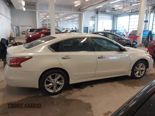 2014 Nissan Altima 2.5 with VIN 1N4AL3AP9EC427391, listed as a IAAI auction lot 41668502 with 93,482 mi miles. Bid and sale history available at carsss.com. Image 13.