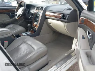 2005 Hyundai XG350 with VIN KMHFU45E95A413039, listed as a IAAI auction lot 41573746 with 167,306 mi miles. Bid and sale history available at carsss.com. Image 5.