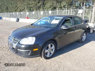 2008 Volkswagen Jetta Sedan SE with VIN 3VWRM71K68M023082, listed as a IAAI auction lot 42031616 with 190,884 mi miles. Bid and sale history available at carsss.com. Image 2.