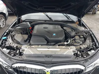2021 BMW 3 Series 330i with VIN 3MW5R1J00M8B80041, listed as a IAAI auction lot 41727136 with 1 mi miles. Bid and sale history available at carsss.com. Image 10.