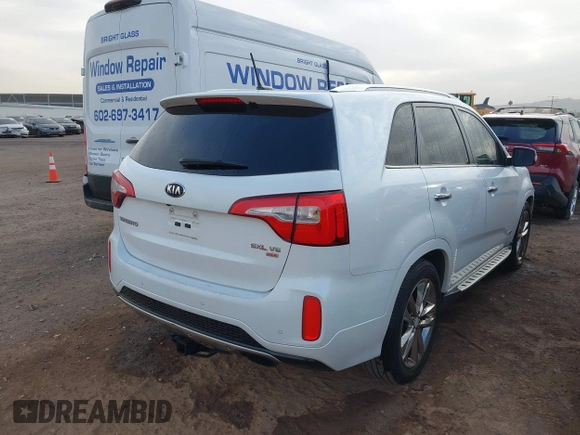 2014 Kia Sorento SX Limited with VIN 5XYKWDA7XEG448354, listed as a IAAI auction lot 41560287 with 156,380 mi miles and . Bid and sale history available at carsss.com. Image 4.