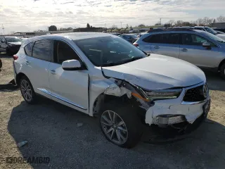 2021 Acura RDX w/Technology Package with VIN 5J8TC1H52ML013932, listed as a Copart auction lot 45125215 with 35,703 mi miles and Salvage Title. Bid and sale history available at carsss.com. Image 4.