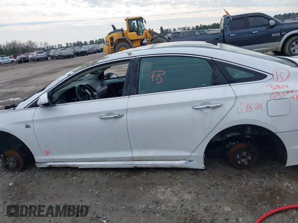 2015 Hyundai Sonata Limited with VIN 5NPE34AF0FH014757, listed as a IAAI auction lot 41394710 with 102,481 mi miles and . Bid and sale history available at carsss.com. Image 14.