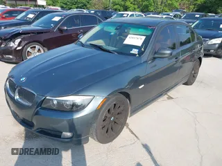 2009 BMW 3 Series 328i with VIN WBAPH77529NM46049, listed as a IAAI auction lot 42037870 with 1 mi miles. Bid and sale history available at carsss.com. Image 2.