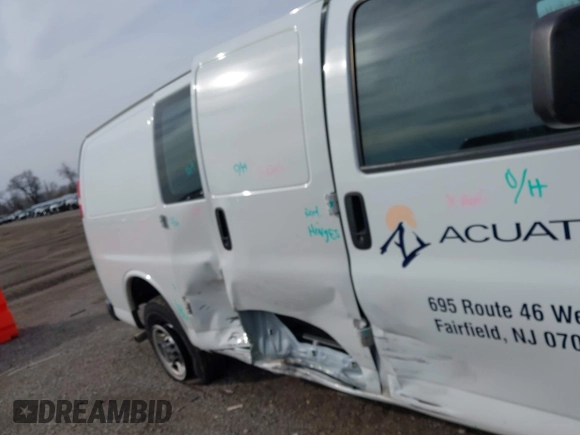 2019 Chevrolet Express Cargo with VIN 1GCWGAFP5K1204368, listed as a IAAI auction lot 41532048 with 121,630 mi miles and . Bid and sale history available at DreamBid. Image 6.