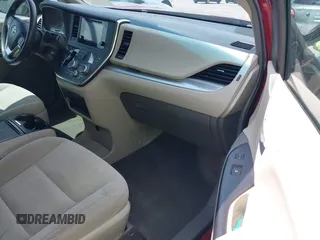 2015 Toyota Sienna LE AAS with VIN 5TDKK3DC7FS685452, listed as a IAAI auction lot 41942789 with 194,163 mi miles. Bid and sale history available at carsss.com. Image 5.