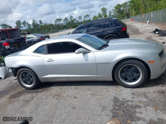 2012 Chevrolet Camaro 2LS with VIN 2G1FA1E32C9157807, listed as a IAAI auction lot 41667947 with 94,890 mi miles. Bid and sale history available at carsss.com. Image 14.