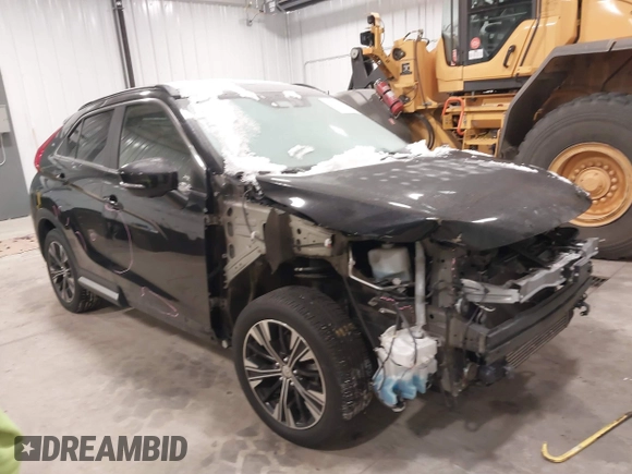 2018 Mitsubishi Eclipse Cross SE z VIN JA4AT5AA8JZ068425, wystawiony jako IAAI lot #41333765 z przebiegiem 64 000 mil mil oraz . Historia ofert i sprzedaży dostępna na DreamBid. Obrazek 1.