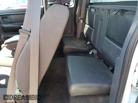 2008 Mitsubishi Raider LS z VIN 1Z7HC22K58S572156, wystawiony jako Copart lot #72398984 z przebiegiem 171 035 mil mil oraz Szkoda całkowita • Salvage title. Historia ofert i sprzedaży dostępna na DreamBid. Obrazek 10.