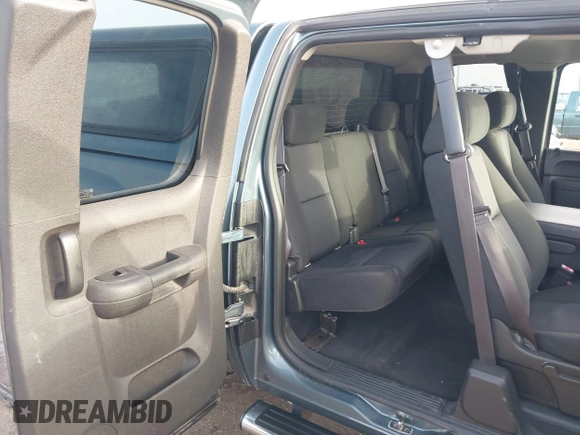 2013 Chevrolet Silverado 1500 LT with VIN 1GCRKSE78DZ357530, listed as a IAAI auction lot 40947097 with 125,184 mi miles and . Bid and sale history available at DreamBid. Image 8.