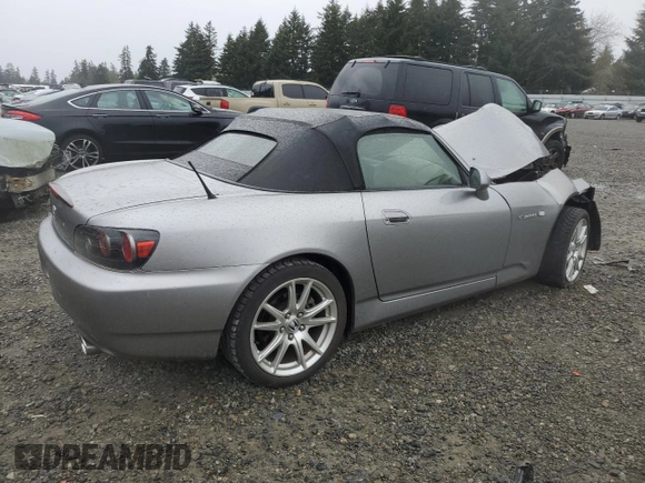 2005 Honda S2000 z VIN JHMAP21415S003979, wystawiony jako Copart lot #52466855 z przebiegiem 69 358 mil mil oraz Szkoda całkowita • Salvage title. Historia ofert i sprzedaży dostępna na DreamBid. Obrazek 3.