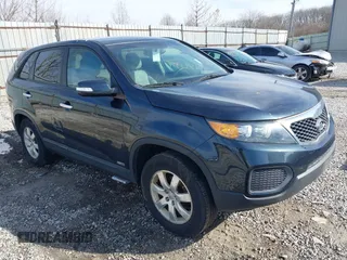 2012 Kia Sorento LX with VIN 5XYKTCA6XCG275958, listed as a IAAI auction lot 41542339 with 390,000 mi miles. Bid and sale history available at carsss.com. Image 1.